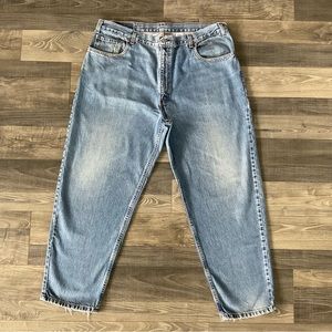 42x30 LEVI'S 560 Loose Comfort Fit Jeans 
Style # 560-4891
Blue